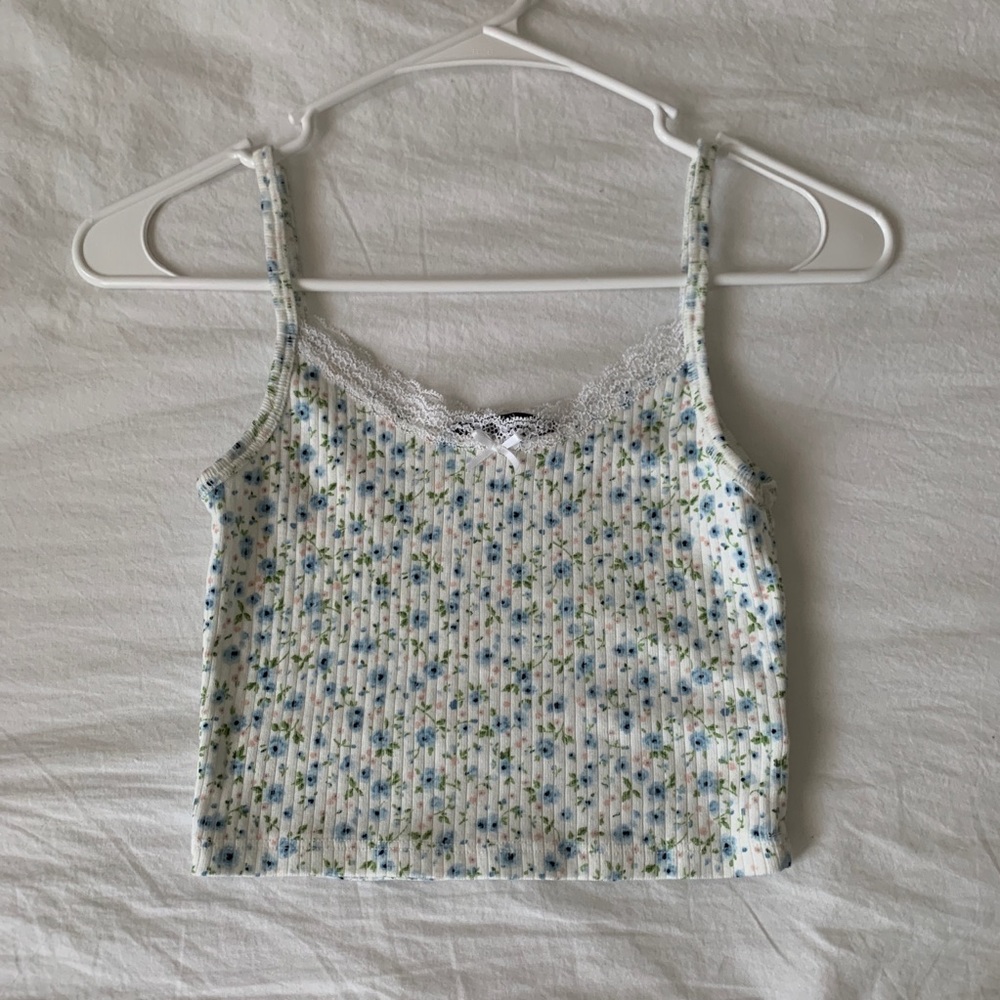 brandy melville skylar floral tank